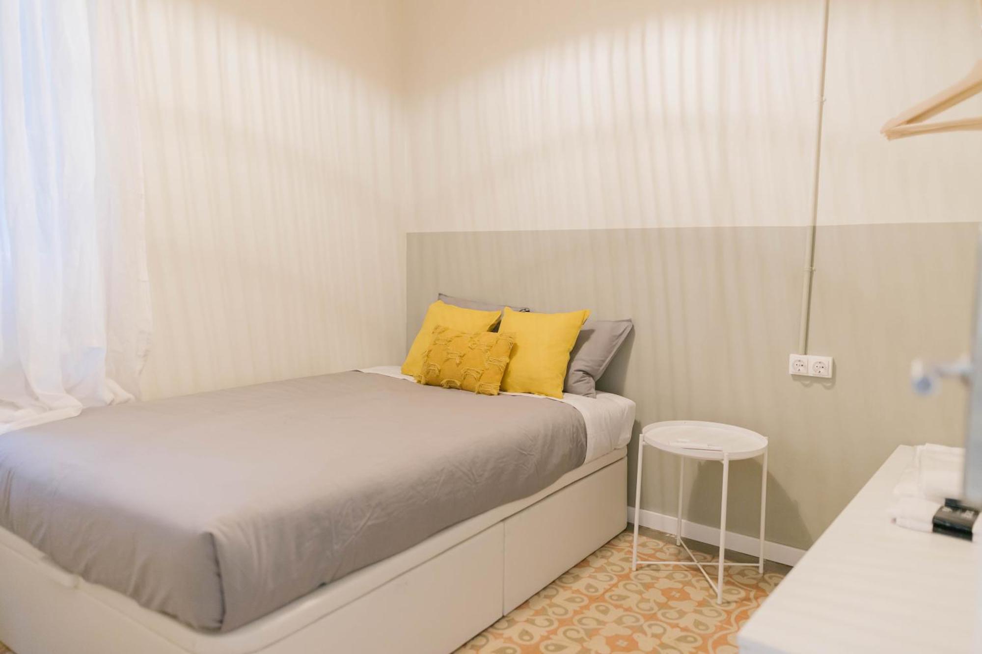 Aticco Living Gracia - Apartments Rooftop Barcelona Exteriör bild